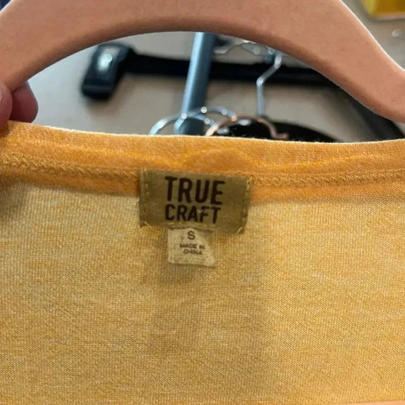 TRUE CRAFT top - Picture 3 of 3